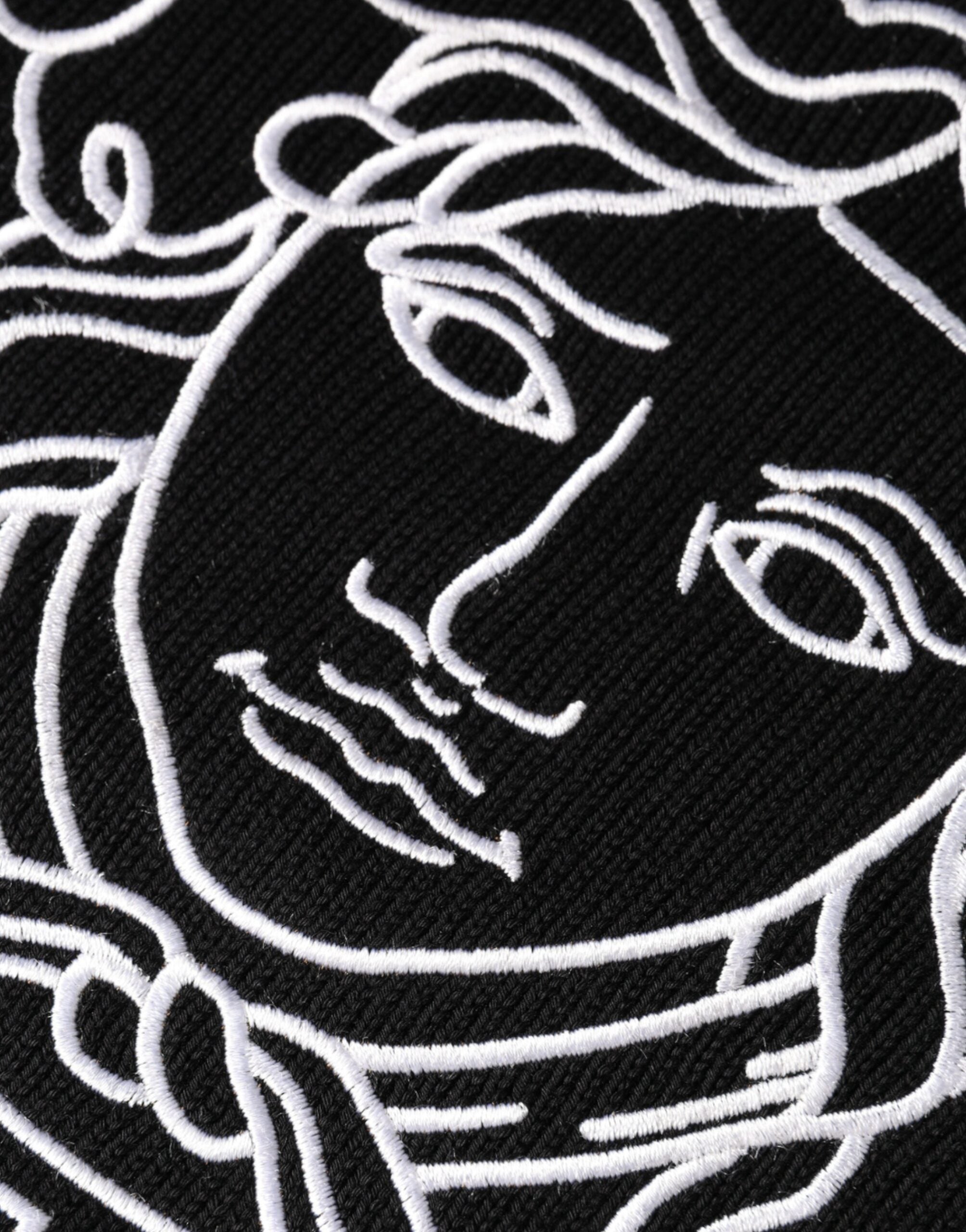 Versace Black Medusa Embroidery Crew Neck Pullover Sweater Versace