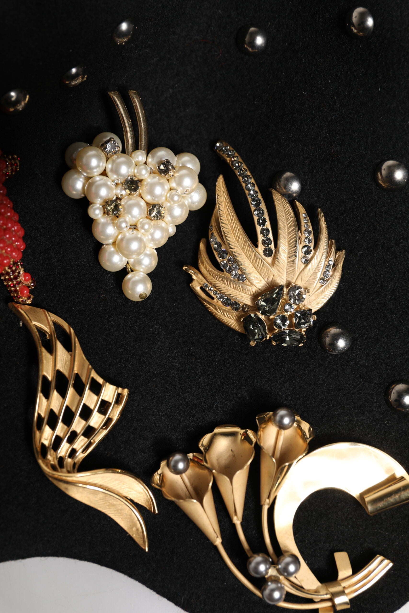 Dolce & Gabbana Black Wool Multicolor Embellished Cloche Hat Dolce & Gabbana