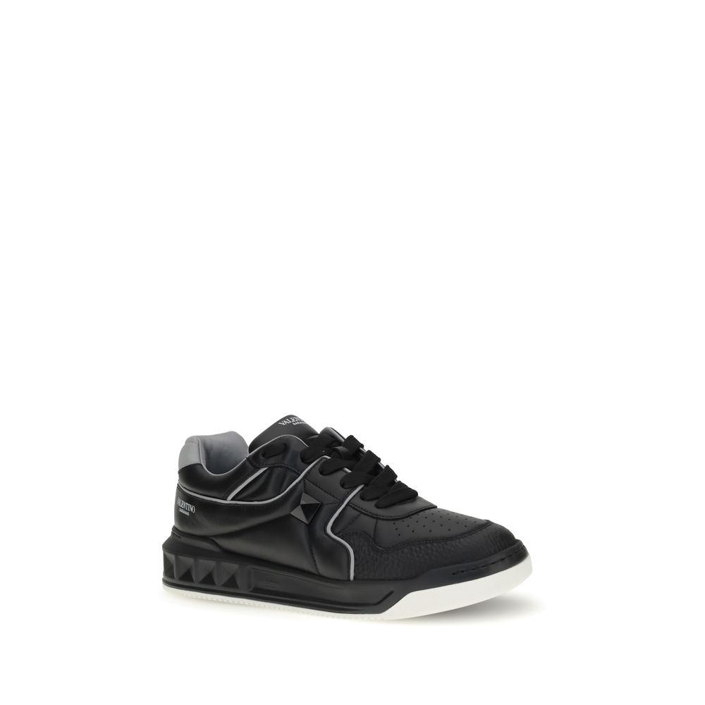 Valentino Garavani Black Calf Leather Bos Taurus Low Top Sneakers Valentino Garavani