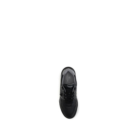 Valentino Garavani Black Calf Leather Bos Taurus Low Top Sneakers Valentino Garavani